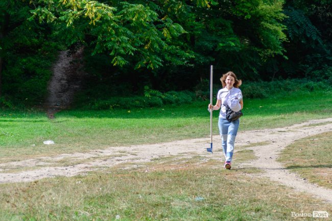 Толока з подвійною користю: «Інвестор» прибрав два сквери і зробить дитячий майданчик*