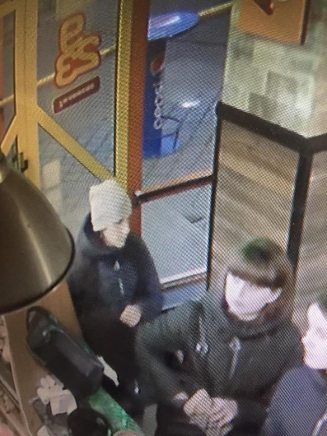 У Луцьку орудує група кишенькових злодіїв: опублікували фото