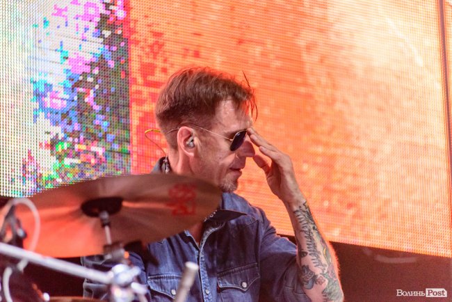 «Шухер, граждане! На сцене психопат!»: яким був концерт гурту «Ляпіс 98» у Луцьку: ФОТОРЕПОРТАЖ