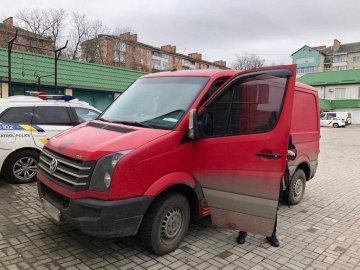 У Рівному авто нетверезого водія конфіскували на потреби воїнів 