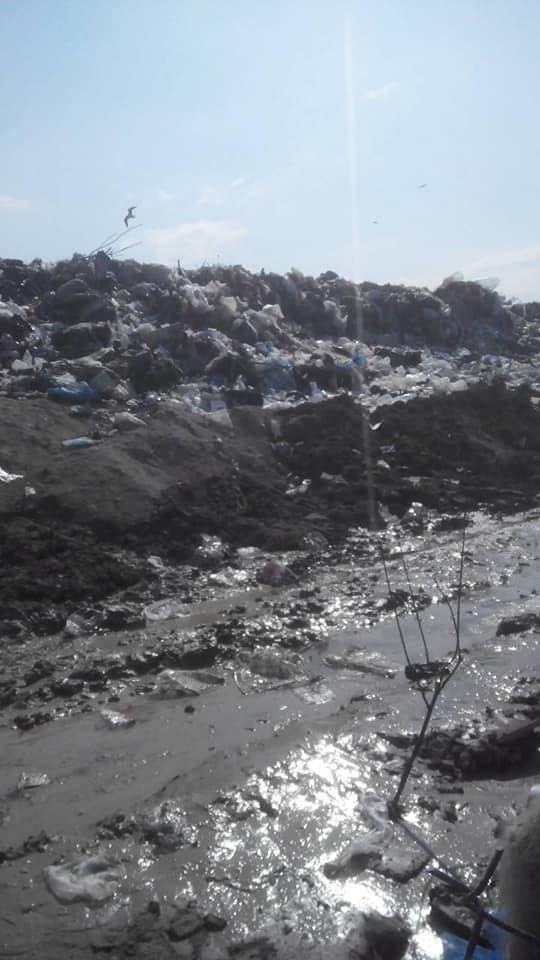 На сміттєзвалищі під Луцьком утворилося «озеро» з отруйних фільтратів. ФОТО