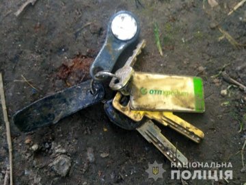 У Луцьку в Стиру знайшли мертвого чоловіка: поліція досі встановлює особу. ФОТО 18+