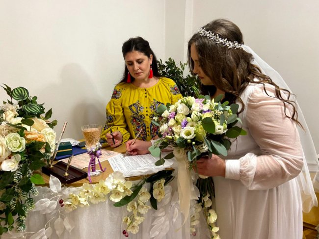 У Луцьку одружилися нацгвардійці, які познайомилися на службі. ФОТО