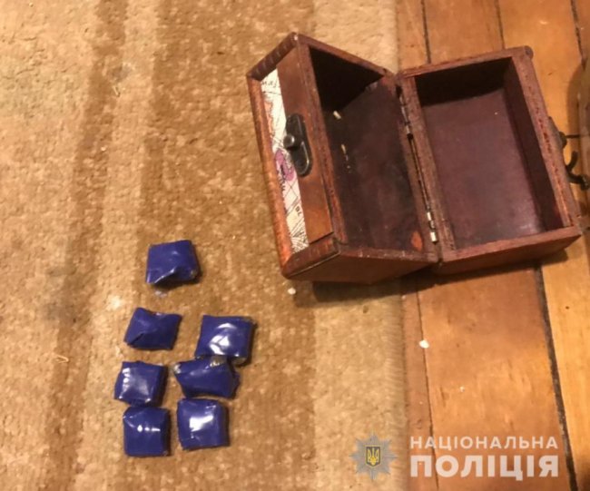 У Луцьку затримали 19-річну дівчину, яка збувала наркотики. ФОТО
