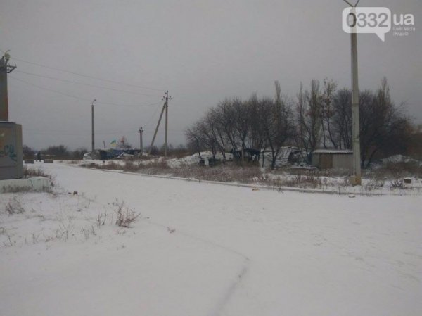 Зими на Луганщині. Бліндажі під снігом