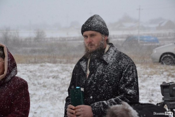 Гузь відкривав майданчики в окрузі попри снігопади*