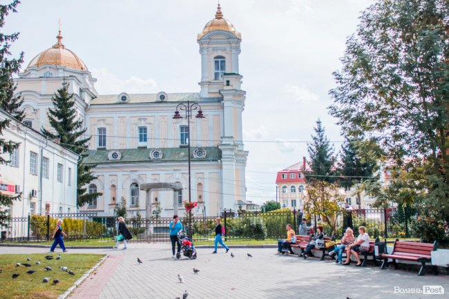 Бабине літо у Луцьку. ФОТО