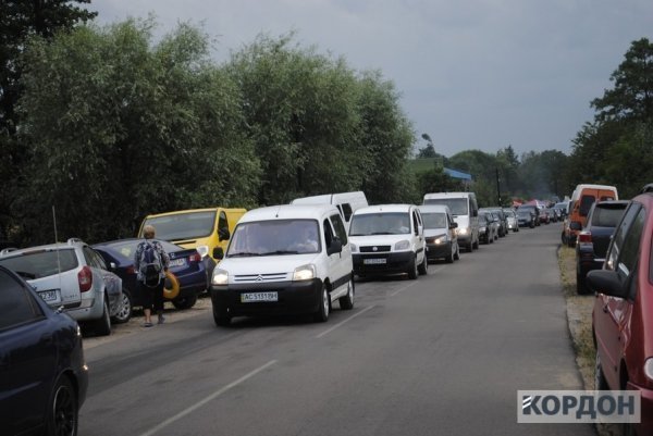 На Світязі туристи билися за житло. ФОТО