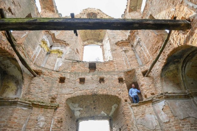 Відомий політик ініціює збереження Загорівського монастиря 16 століття*