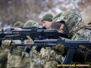 У Луцьку фінські інструктори навчають нацгвардійців, прикордонників та курсантів. ФОТО