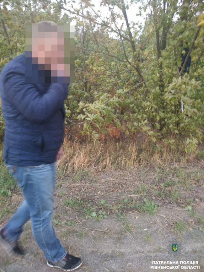 На Рівненщині  патрульні врятували самогубця