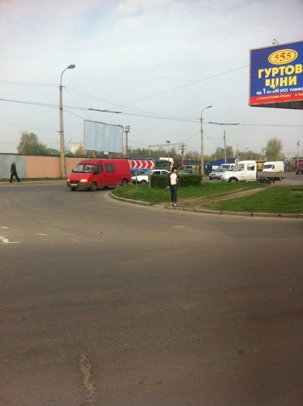 Луцькі поліцейські за годину оштрафували п’ять пішоходів. ФОТО