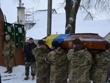 У Гіркій Полонці провели в останню путь загиблого Героя
