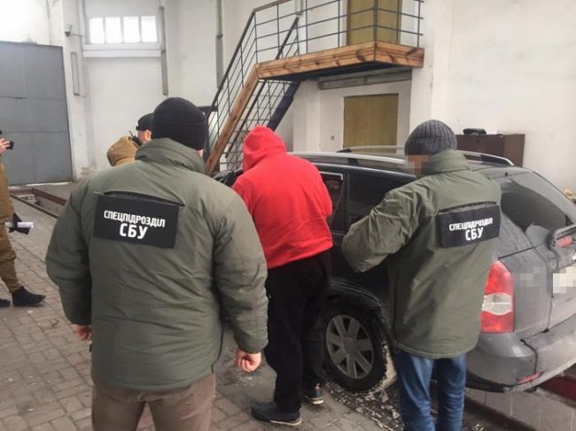 СБУ затримала волинянина, який віз з Європи 3,5 тисячі наркотичних таблеток. ФОТО. ОНОВЛЕНО