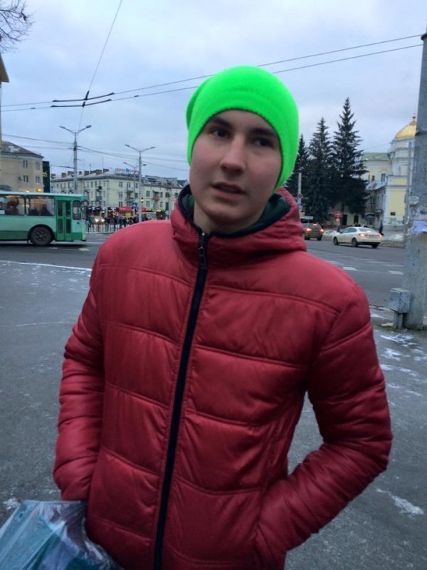 У Луцьку затримали псевдоволонтера, який збирав кошти для хворої дитини