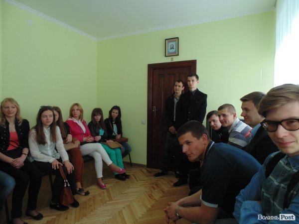 Іконостас та ізолятори, - екскурсія луцькою міліцією. ФОТО