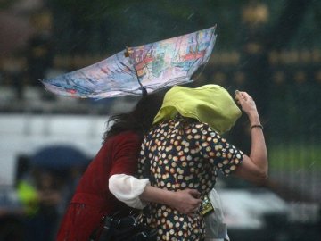 Волинян попереджають про грози та шквали