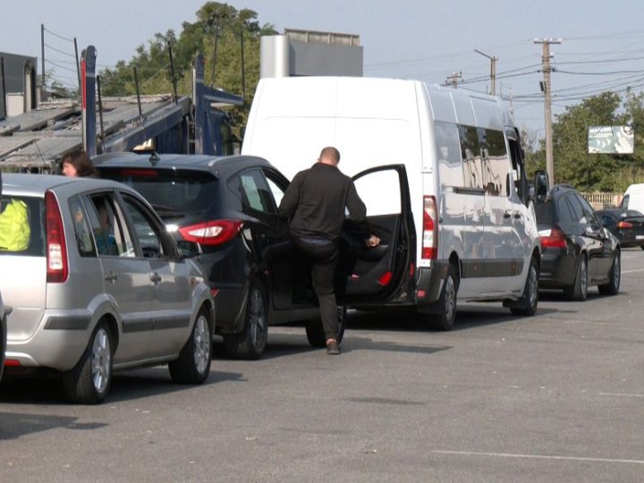 Перетин кордону для чоловіків 18-22 років: чи змінилася кількість пасажирів на пунктах пропуску на Волині