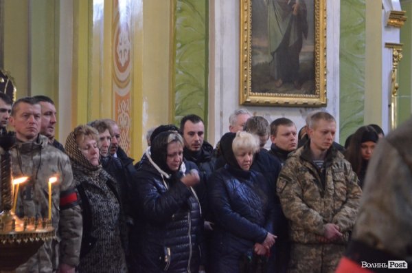 У Луцьку прощалися із загиблим «кіборгом». ФОТО