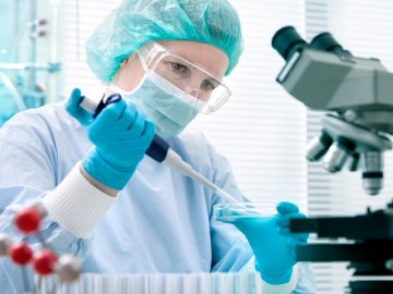 На Волині бракує лікарів-епідеміологів та вірусологів