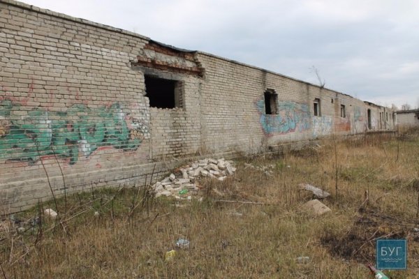 Недобудовані будівлі у Нововолинську стали прихистком наркозалежних. ФОТО