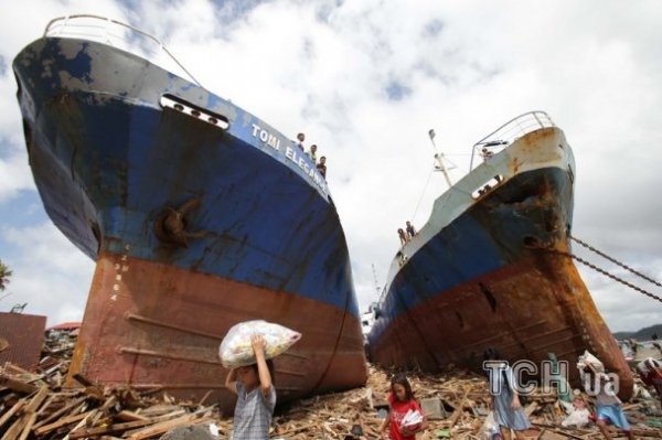 Жахливі  фото тайфуну «Хайянь» на Філіппінах 