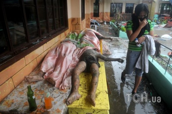 Жахливі  фото тайфуну «Хайянь» на Філіппінах 