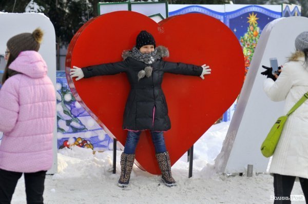 Різдвяне дійство в центрі Луцька: діти