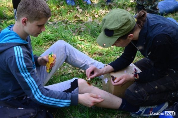 Дві сотні юнаків і дівчат «зникли» у волинських лісах на три дні. ФОТО. ВІДЕО