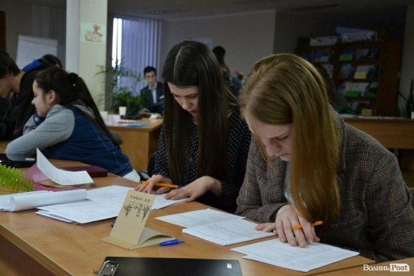 У Луцьку зіграли в дебати інтелектуали з різних міст України. ФОТО