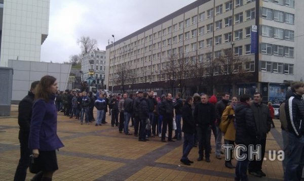 За квитками на матч з Францією – небачені черги. ФОТО