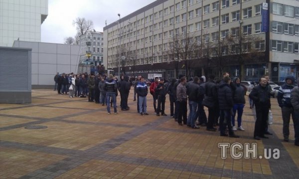 За квитками на матч з Францією – небачені черги. ФОТО