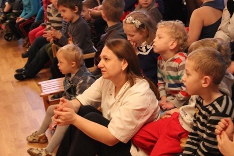 Депутати міськради разом з підприємцями подарували дітям свято. ФОТО