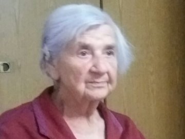 Літню жінку, яка у Луцьку вийшла з дому і не повернулась, розшукали