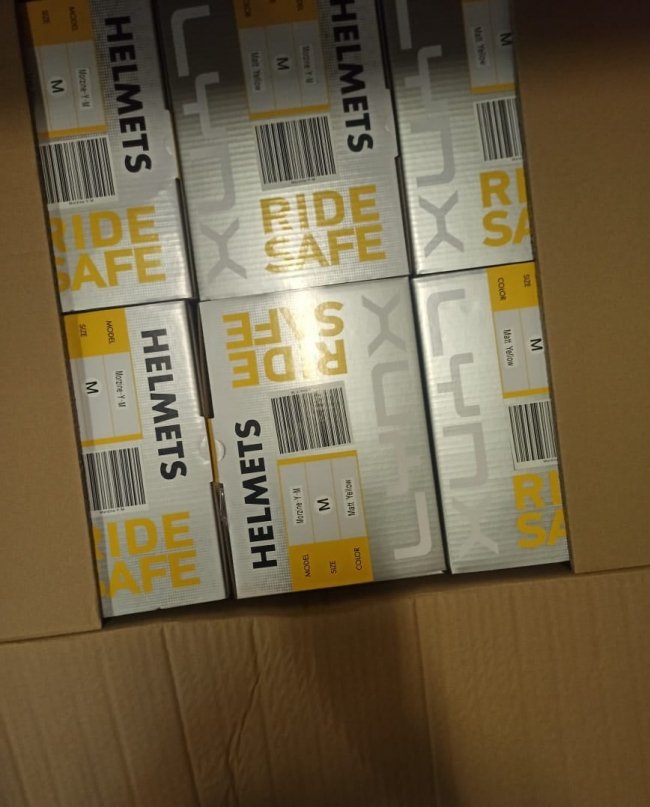 На «Ягодині» у вантажівці знайшли «лівий» товар майже на мільйон гривень. ФОТО