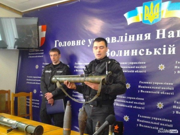 Колекція вибухівки волинських правоохоронців. ФОТО