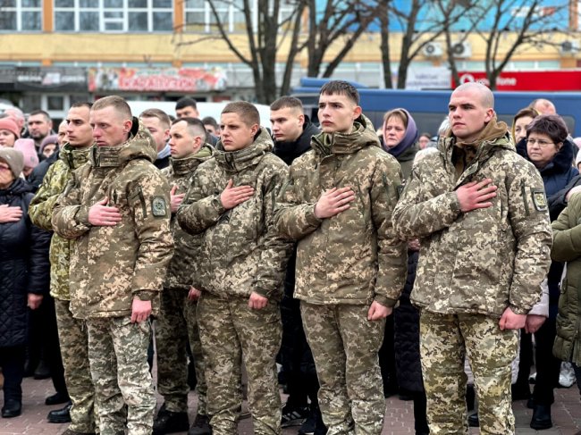 Поховали волинського прикордонника, який загинув під Авдіївкою