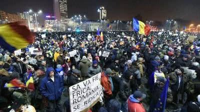 У столиці Румунії - величезний мітинг проти корупції