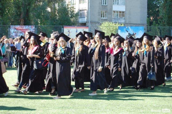 У Луцьку – посвята в студенти «європейського» вишу. ФОТО