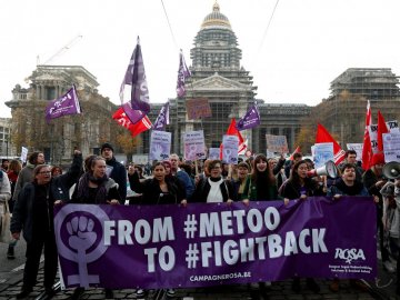 У Брюсселі тисячі людей виступили проти насильства над жінками