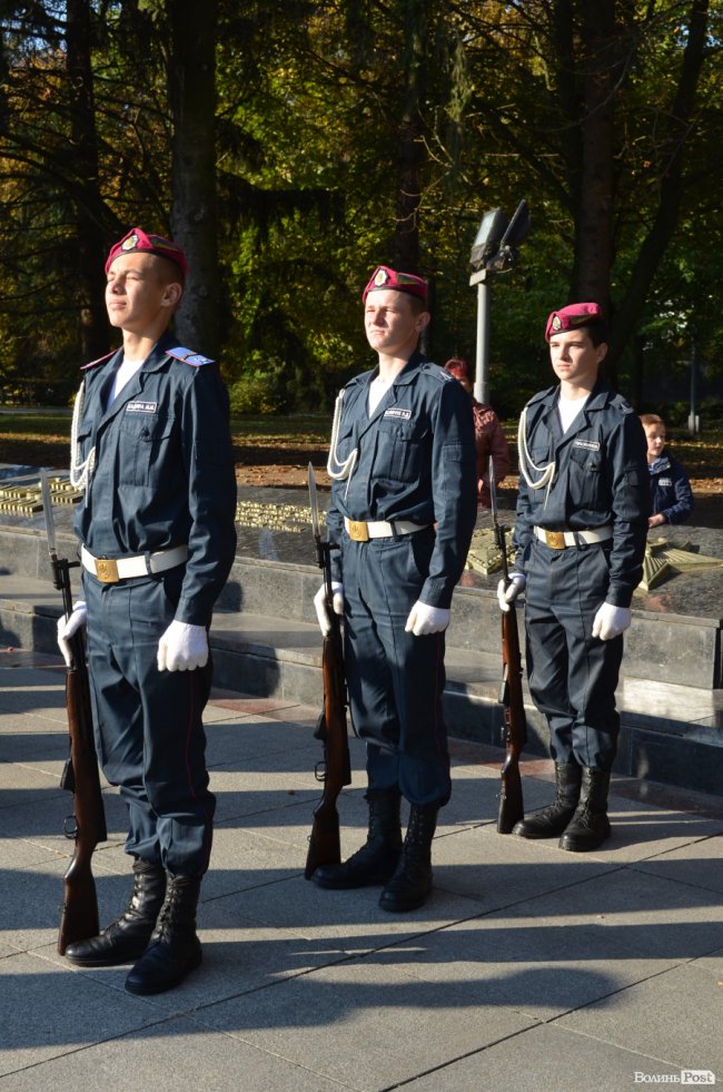 Майбутні правоохоронці: у Луцьку посвятили в ліцеїсти 75 юнаків та дівчат. ФОТО