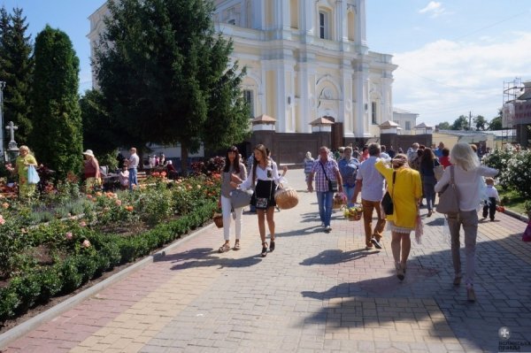 Преображення Господнє: як лучани освячували яблука. ФОТО