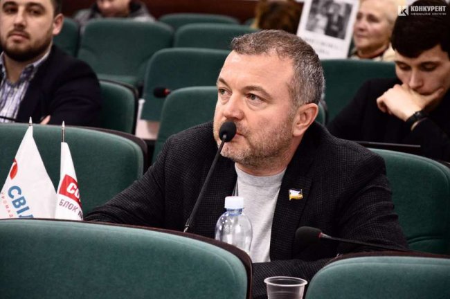 Чарівний копняк: Покровський змусив владу воювати з гральним бізнесом у Луцьку