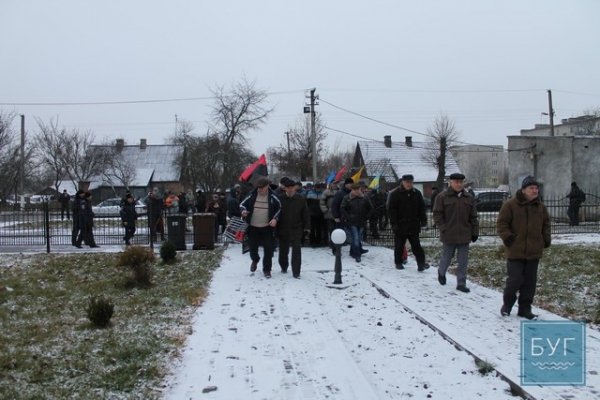 У Нововолинську - мітинг під прокуратурою. ФОТО