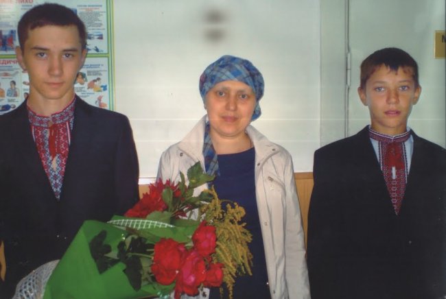 Має шанс на життя: просять допомогти хворій на рак жінці з Волині