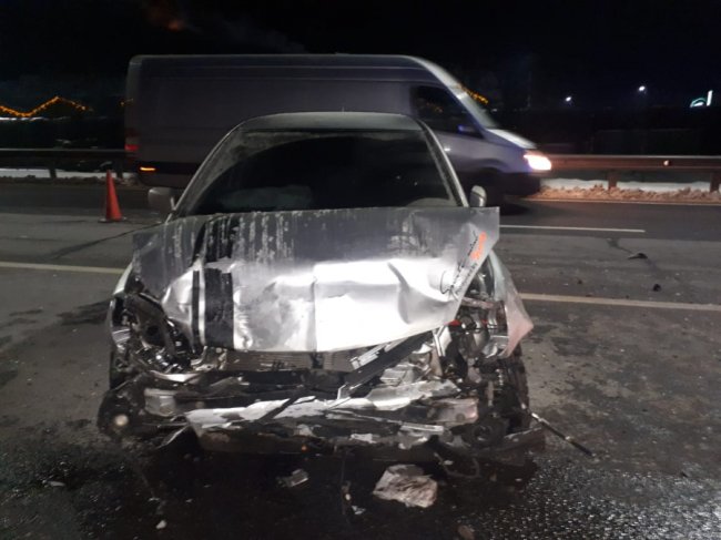 На трасі «Київ-Чоп» в аварії постраждали 5 молодих людей. ФОТО