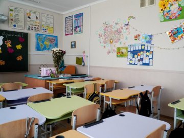 В Україні можуть продовжити навчальний рік через війну