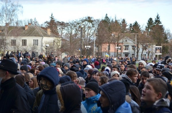 Студентський мітинг у Луцьку. ФОТО. ВІДЕО