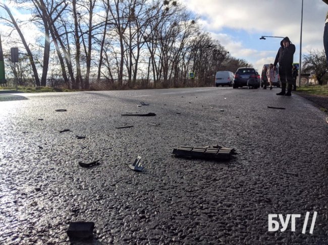 На волинській трасі трапилась ДТП за участю чотирьох автівок. ФОТО