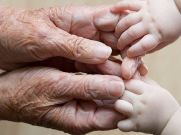 В Україні спростили реєстрацію смерті та народження в умовах війни